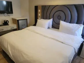 Purple Crown Hotel  - Værelse