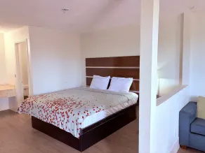 Best Classic Inn & Suites Houston I 45 near IAH - Rom