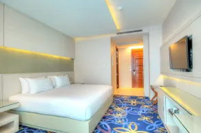 One One Bangkok - Room