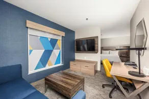 Holiday Inn Express Hotel & Suites Lincoln-Roseville Area by IHG - Værelse
