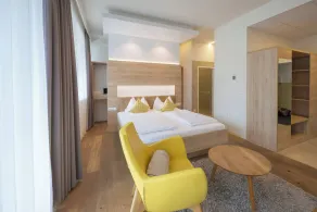 Comfort Studio With King-size Bed for 2 People 24-7 Check-in - Habitación