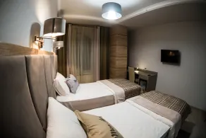 Mon Ami Villa - Room
