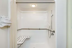 Microtel Inn & Suites Urbandale - Salle de bain