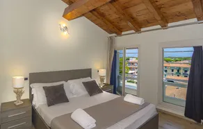 Hotel Lungomare - Quarto