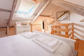 11 Belgravia Street - Room