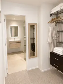 The Pacific Apartments - Baño