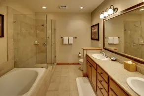 Tahoe Mountain Resorts Lodging Old Greenwood - Bathroom