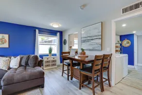 Coastal Sarasota Condo: Minutes to Beach! - Interior