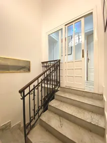 Al Teatro - Interior entrance