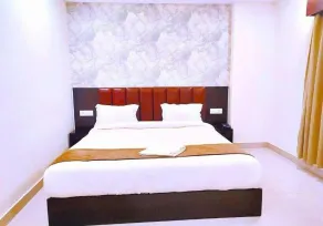 Neelkanth Hotel - Zimmer