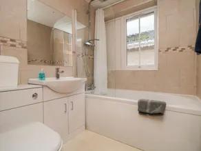 17 Costa Way - Bathroom