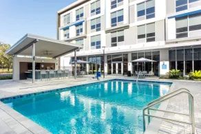 TRYP by Wyndham Orlando - Piscine