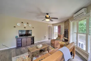 4 Mi to Sugar Mtn Resort! Family-Friendly Retreat - Interior