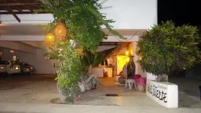 El Fuerte Beach Apartments - Entrada interior