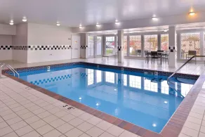 Country Inn & Suites by Radisson, Omaha Airport, IA - Piscine