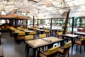 Alor Grande Holiday Resort - Restaurant