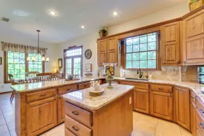 Spacious Greenbrier Vacation Rental on ~ 4 Acres! - Innvendig