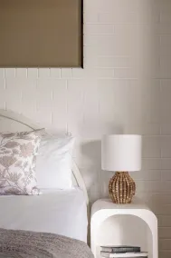 Main Beach Apartments - Room