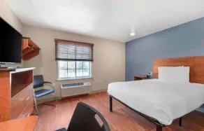 Studio 6 Extended Stay Cincinnati Sharonville OH - Chambre