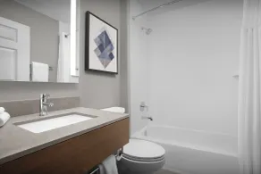 Candlewood Suites Jacksonville Southpoint - Bathroom