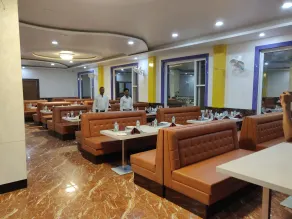 Bodhgaya Seven Inn Hotel n Restaurant - Restaurant