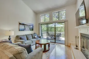 Salem Vacation Rental w/ Lake Keowee Access! - Interior