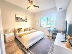 LovelyStay 2BR with 2 Beds & Sofa, Gym, EV near Downtown WPB - Chambre