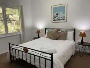 Giants Table and Cottages - Room