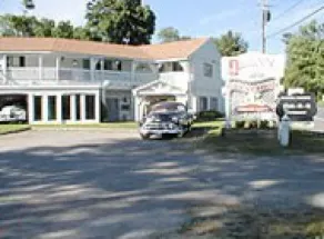 Jenny's Country Manor - Diverse