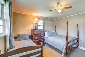'Vick's Hunting Lodge' Near Fishing + Hiking - Interior