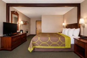 Super 8 by Wyndham Gallup - Chambre