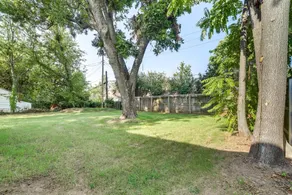 Central Tulsa Cottage w/ Yard ~ 3 Mi to Downtown! - Interior