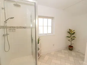 Hillside Hideaway - Salle de bain