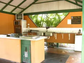 Ivanhoe Village Caravan Resort - Salle de bain