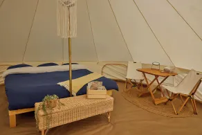 Hôtel UNIQ - Domaine Saint-Bernard - Tentes Glamping - Room