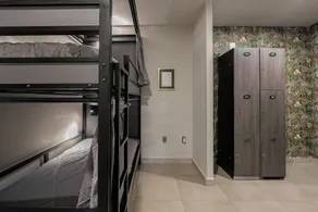 Bed in mixed room near Coyoacan - Quarto