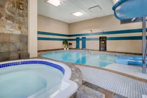 Best Western PLUS City Centre Inn - Piscina