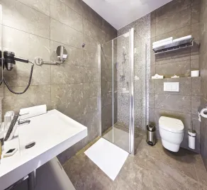 Wellness Hotel ABÁCIE Nový Jičín - Bathroom
