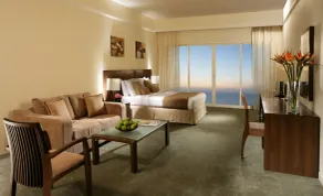 Ramada by Wyndham Beach Hotel Ajman - Habitación