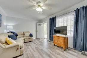 Rock Hill Cottage w/ Spacious Yard & Fire Pit! - Interiör