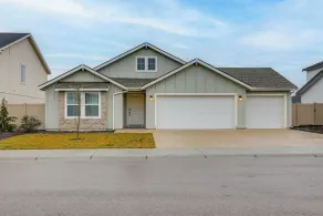 Newly Built Home w/ Yard, 4 Mi to Dtwn Caldwell! - Innvendig