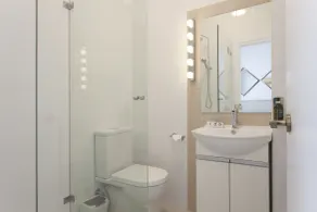 Cremorne Point Manor - Bathroom