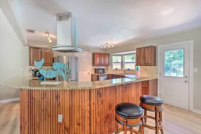 Near Beach • Private Pool • Fenced Yard • Stepfree - Innvendig