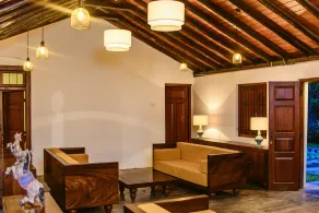 Thambu Illam - Coin salon dans le hall