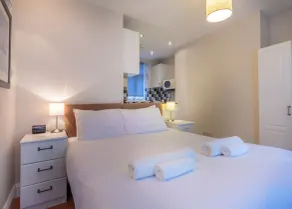Castletown House Apartments - Room