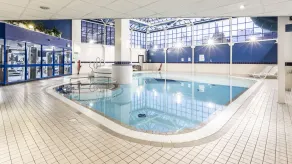 Holiday Inn London Sutton by IHG - Pool