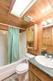 Sun Retreats Birchwood Acres - Badezimmer