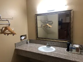 Orange Tustin Inn in Orange - Chambre