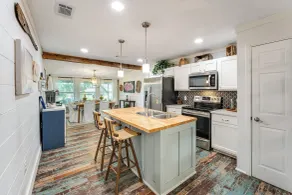 Walk to Boat Ramp: Newly Remodeled Seadrift Home! - Innvendig