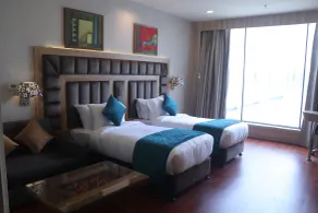 SK Premium Park, World Square Mall - Room